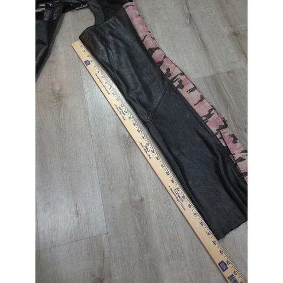 Harley Davidson Leather Chaps Womens Small Camo Riding Gear - Picture 14 of 14